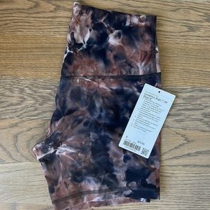 NWT lululemon Align Shorts 6”